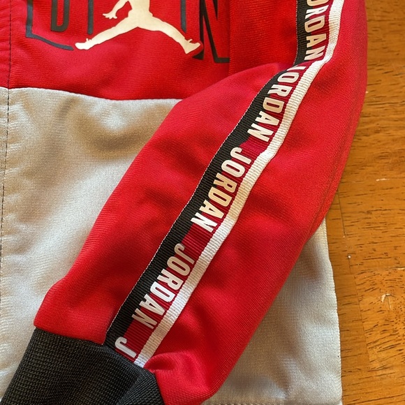 🏀Air Jordan 2T bundle zipper jacket & cotton tank shirt matching set - Picture 5 of 9